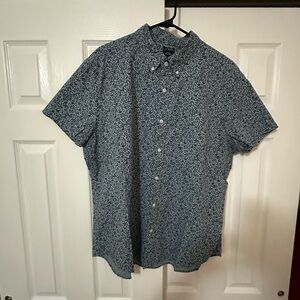 J. Crew flex washed floral pattern men’s short sleeve dress shirt